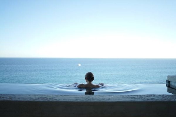 Séjour en hôtel avec piscine à Sarlat : comment profiter d'un séjour relaxant et dépaysant ?